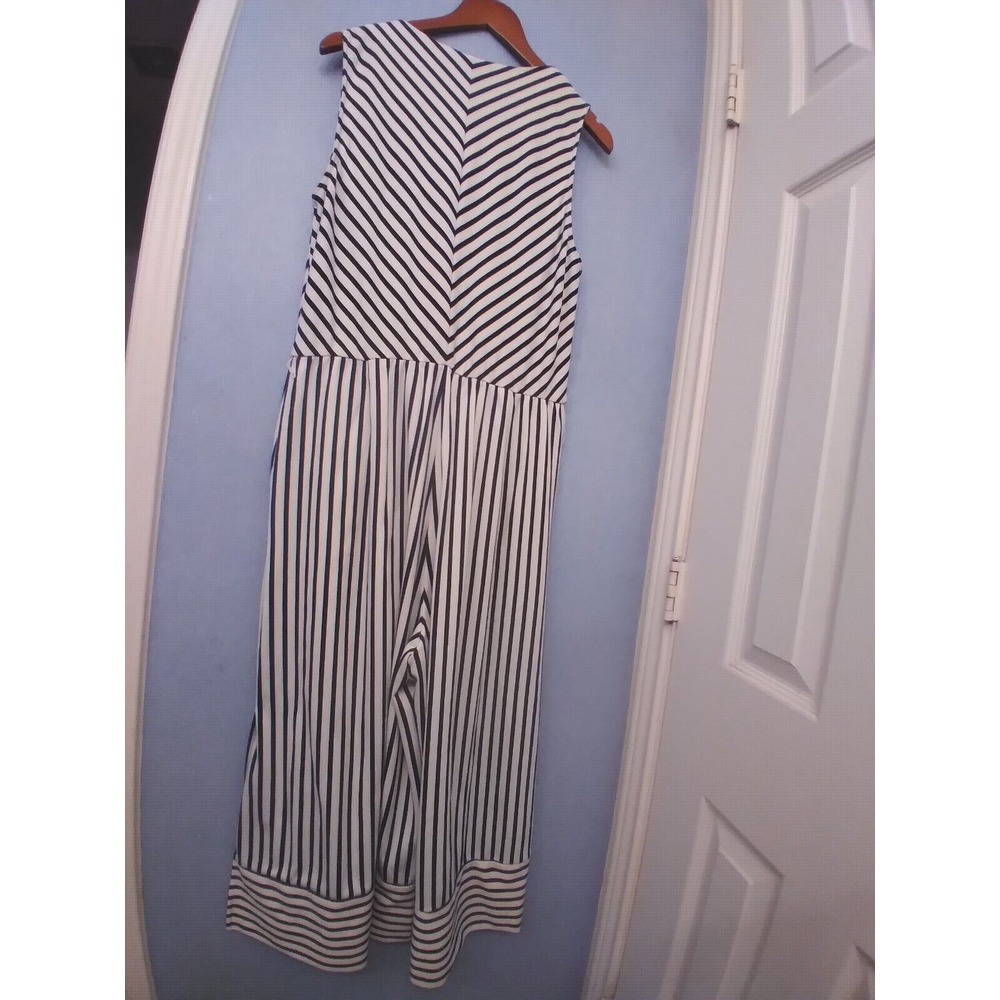 C&E Black White Striped Jumpsuit Wide Leg Sleeveless Casual Size L